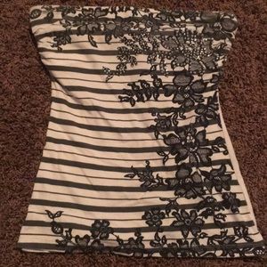 Black and white tub top